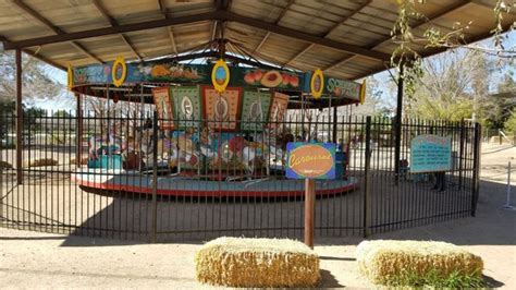 Schnepf farms south rittenhouse road queen creek az - Schnepf Farms, Queen Creek, Arizona. 97,458 likes · 1,011 talking about this · 179,675 were here. 4th generation family farm that hosts festivals, peach picking, U-Pick Garden, Country Store & Bakery